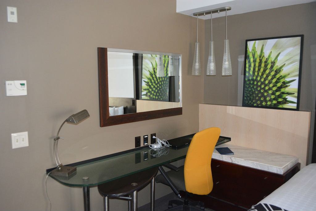 PHOTO REPORT Atrium Club Level at Disney’s Contemporary Resort