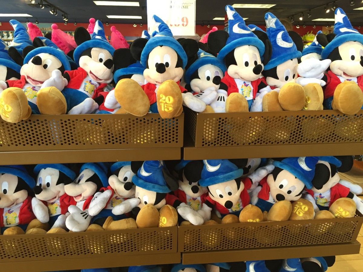 July 2015 Photo Report of the Disney Outlet Store