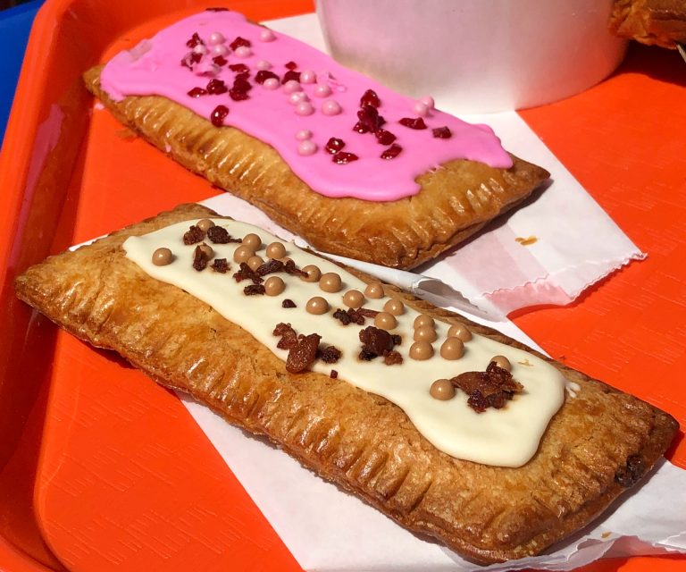 25 Drinks of Christmas Day 2 GROWNUPS LEMONADE at Woody’s Lunchbox in Toy Story Land