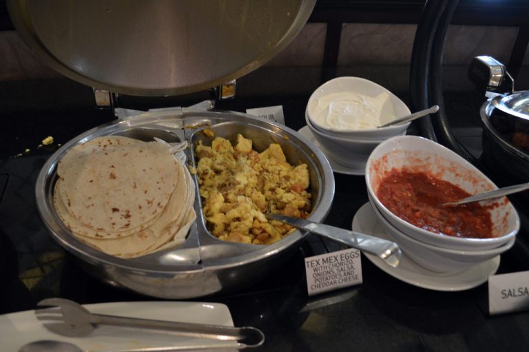 Universal Dining: Acoustic Brunch at the Hard Rock Hotel at Universal