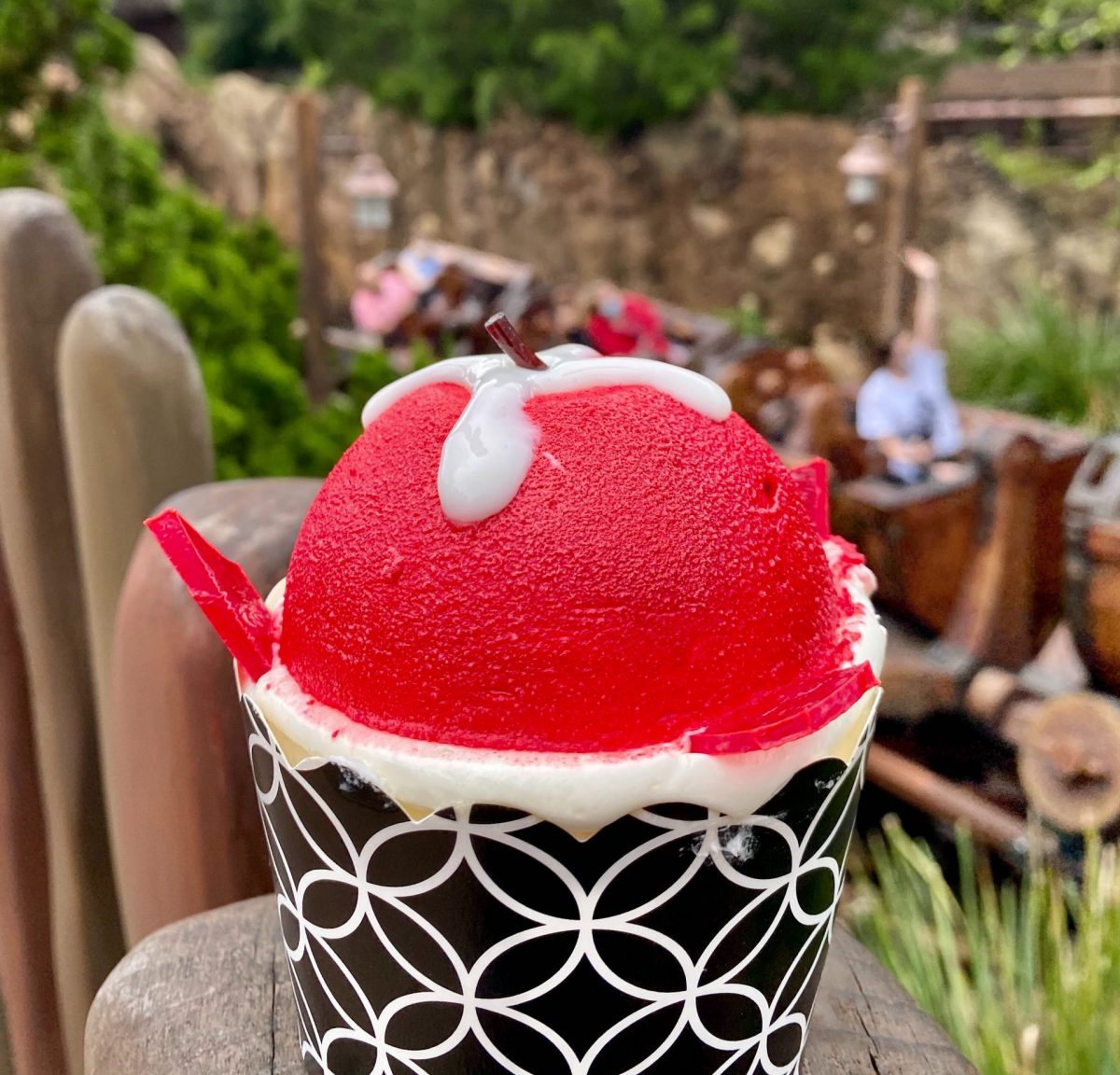 Check Out Some of Our NEW Favorite Halloween Treats at Magic Kingdom