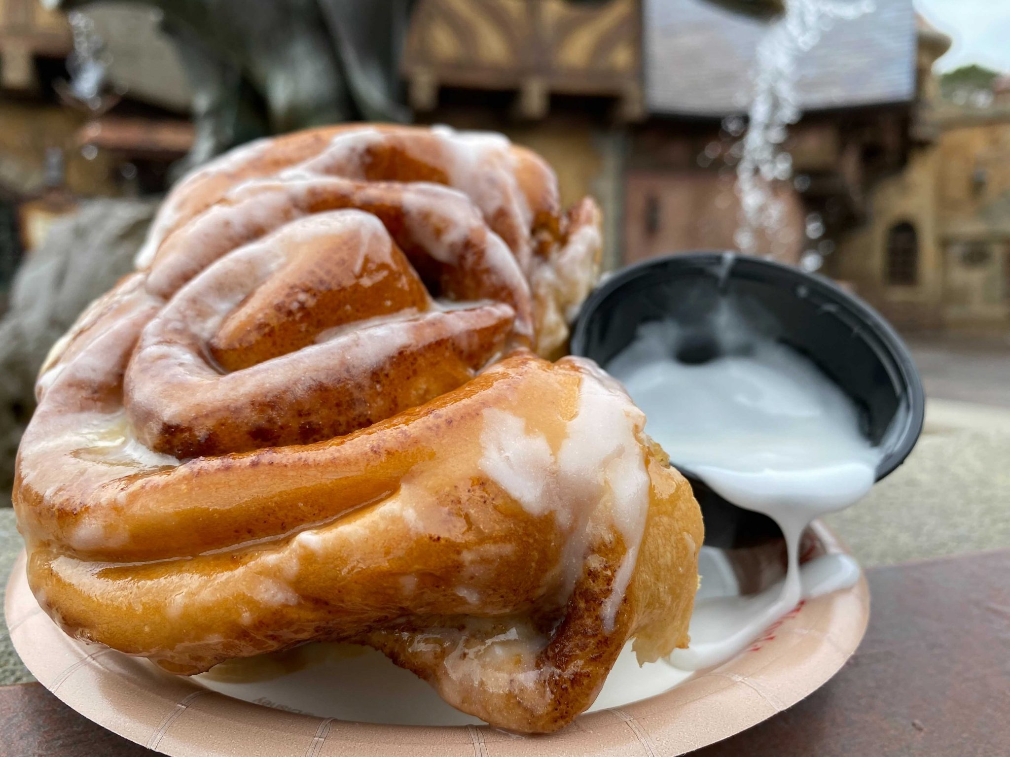 REVIEW Gaston’s Tavern Cinnamon Rolls Are Roughly the Size of a Barge