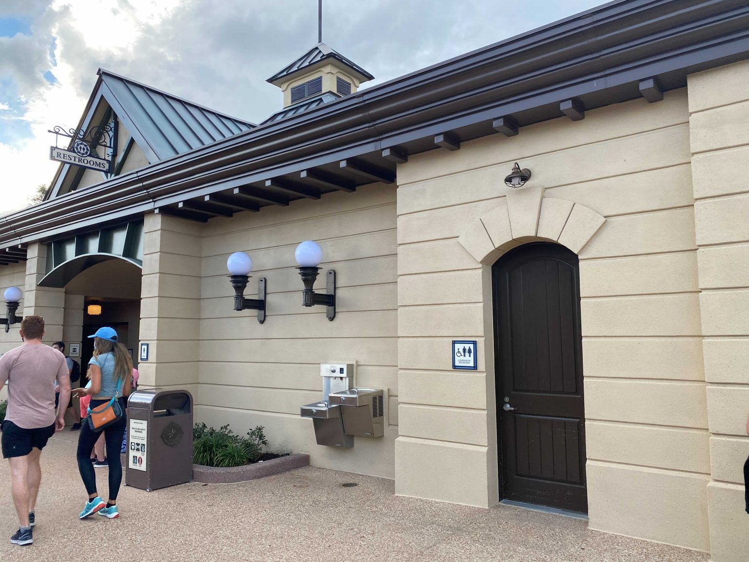Water Bottle Refill Stations at EPCOT Blog