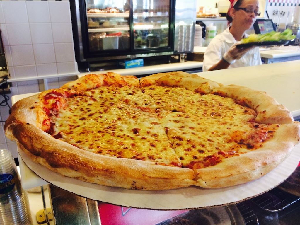 Best Places to Get Pizza at Universal Orlando Resort