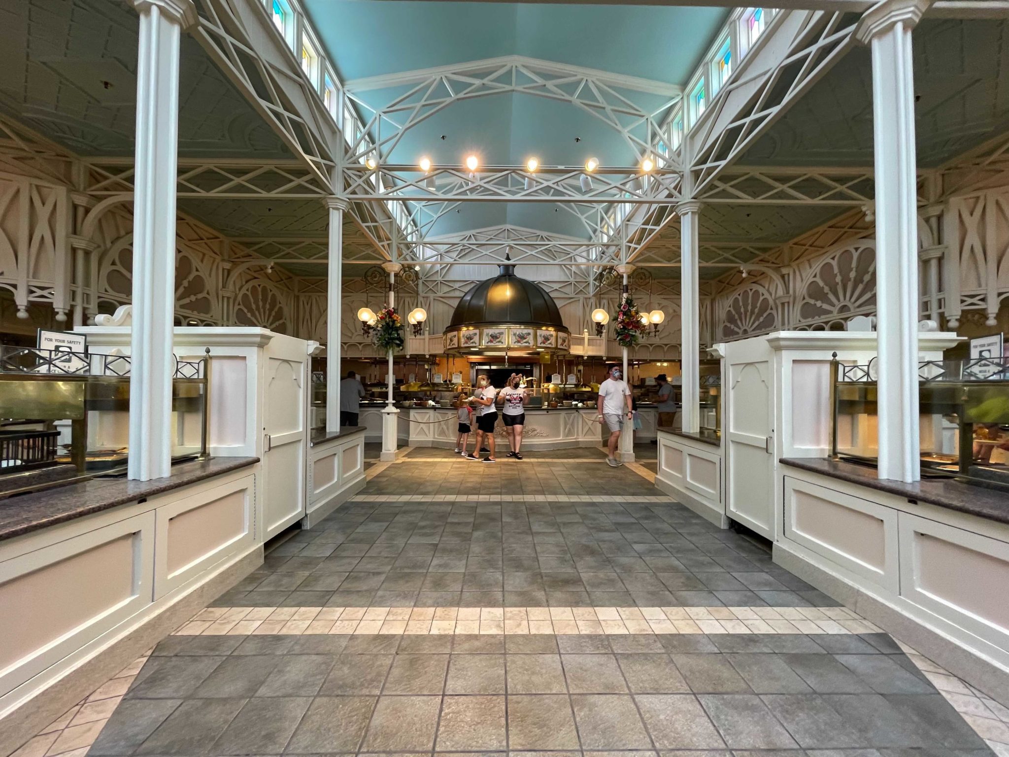 Crystal Palace Returns to Buffet, but Still is Lacking TouringPlans