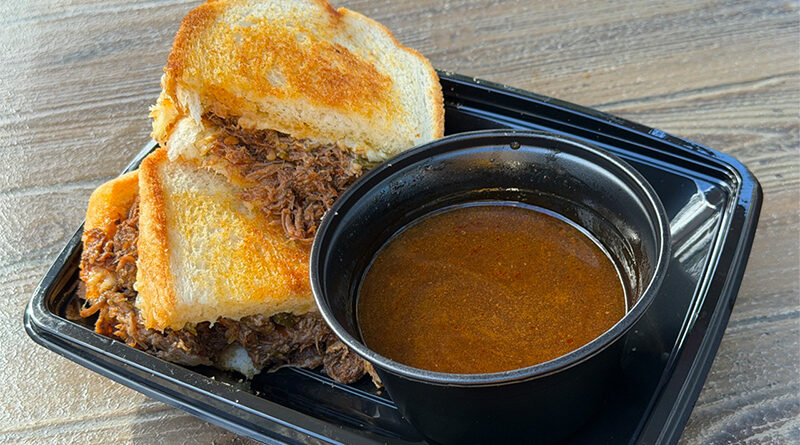 Disneyland Jolly Holiday Bakery Review