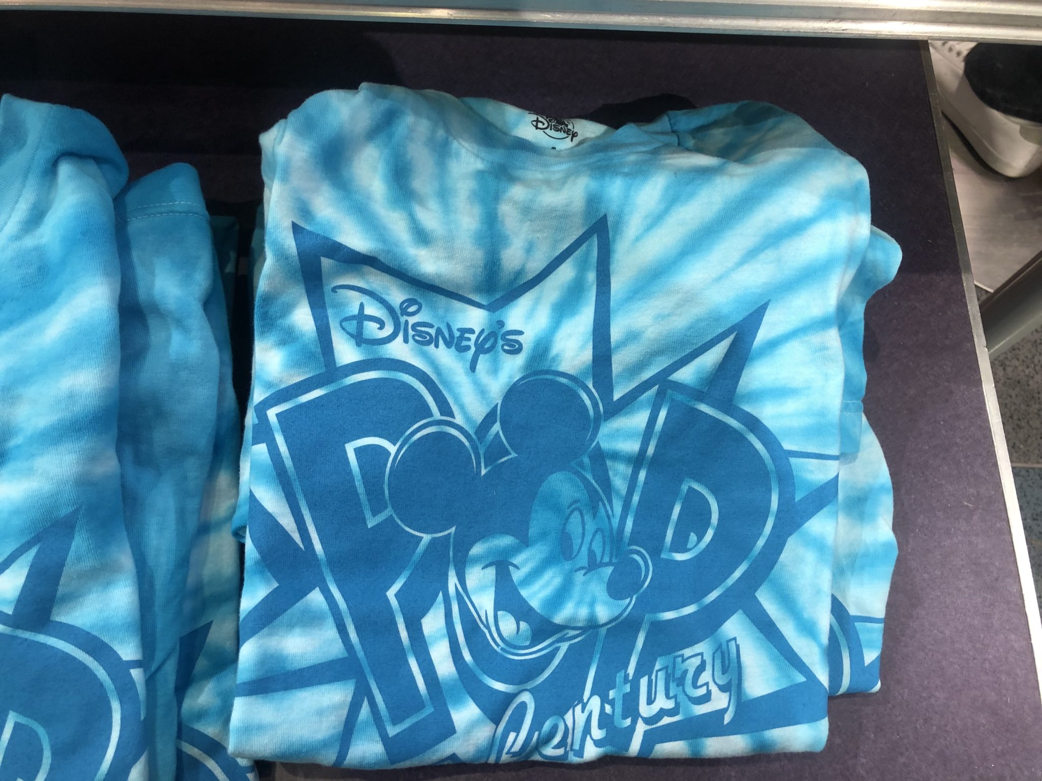 SATURDAY SIX 6 Reasons We Love Disney’s POP CENTURY Resort