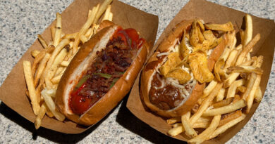 Disney California Adventure Award Wieners Review