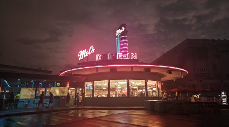Getting to Know – Halloween Horror Nights Premium Scream Night