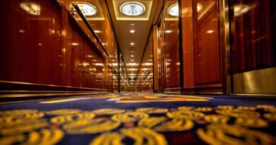 10 Tips on Tipping on Your Disney Cruise